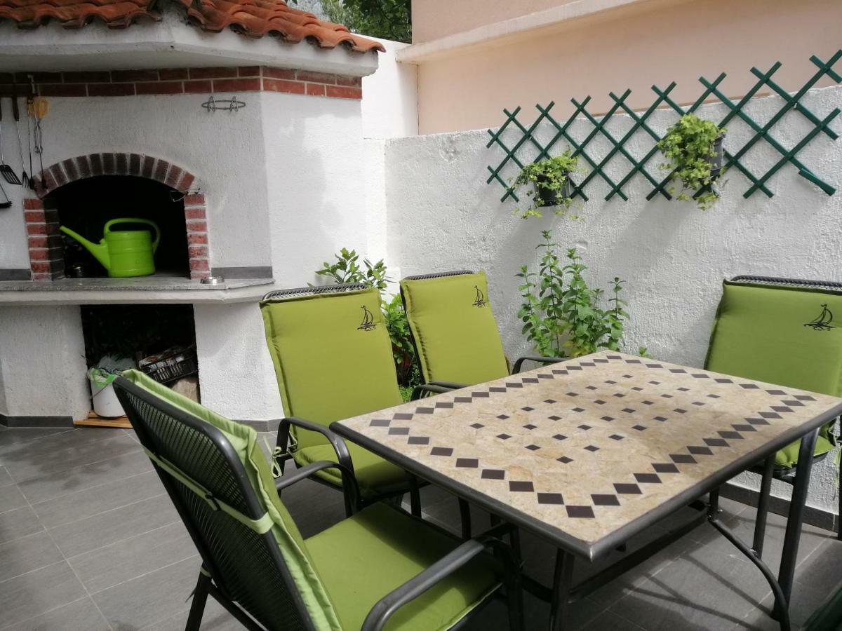 Apartmani Marinovic Podgora Εξωτερικό φωτογραφία